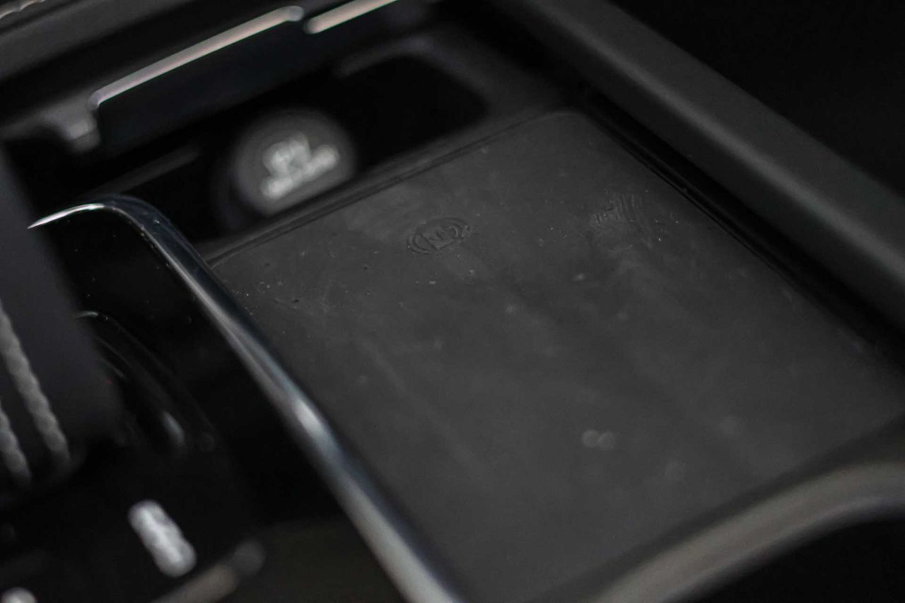 Volvo XC90 2.0 T8 AWD Recharge R-Design Auto **Techo panorámico** 7 Plazas - Foto 48