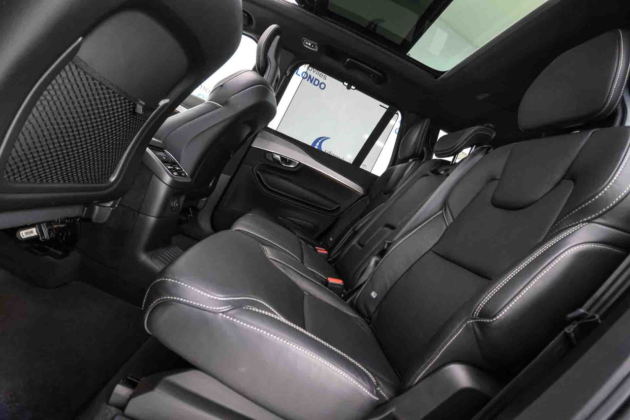 Volvo XC90 2.0 T8 AWD Recharge R-Design Auto **Techo panorámico** 7 Plazas - Foto 51