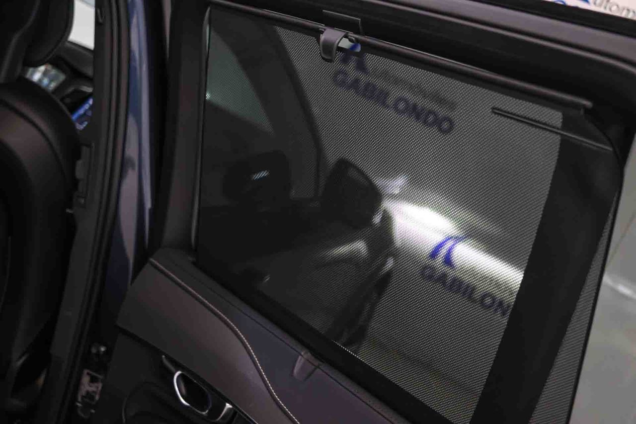 Volvo XC90 2.0 T8 AWD Recharge R-Design Auto **Techo panorámico** 7 Plazas - Foto 57