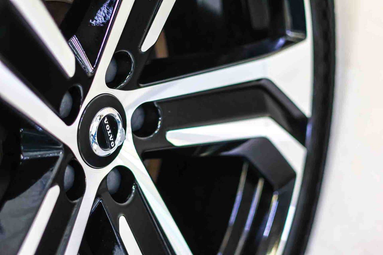 Volvo XC90 2.0 T8 AWD Recharge R-Design Auto **Techo panorámico** 7 Plazas - Foto 19