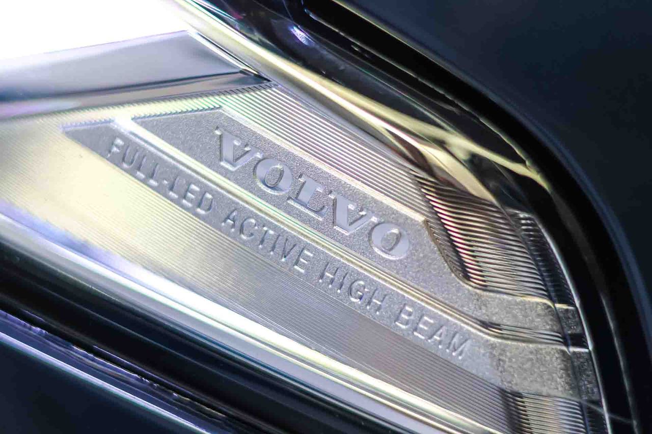 Volvo XC90 2.0 T8 AWD Recharge R-Design Auto **Techo panorámico** 7 Plazas - Foto 20