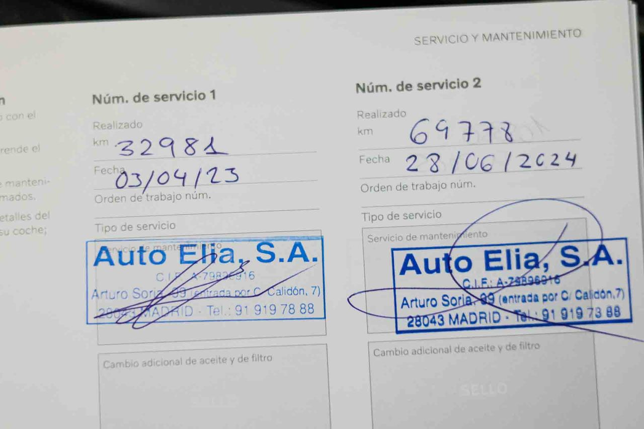 Volvo XC90 2.0 T8 AWD Recharge R-Design Auto **Techo panorámico** 7 Plazas - Foto 9