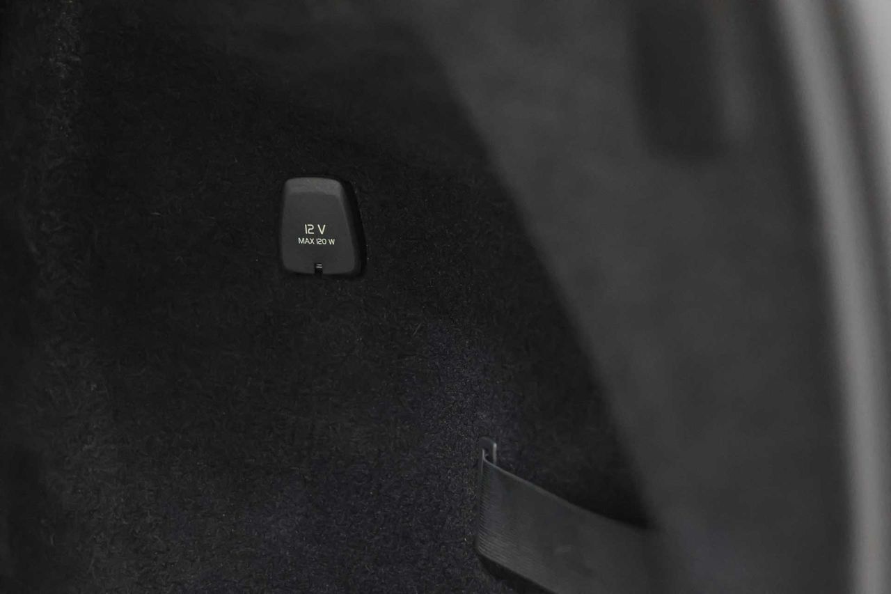 Volvo XC90 2.0 T8 AWD Recharge R-Design Auto **Techo panorámico** 7 Plazas - Foto 64