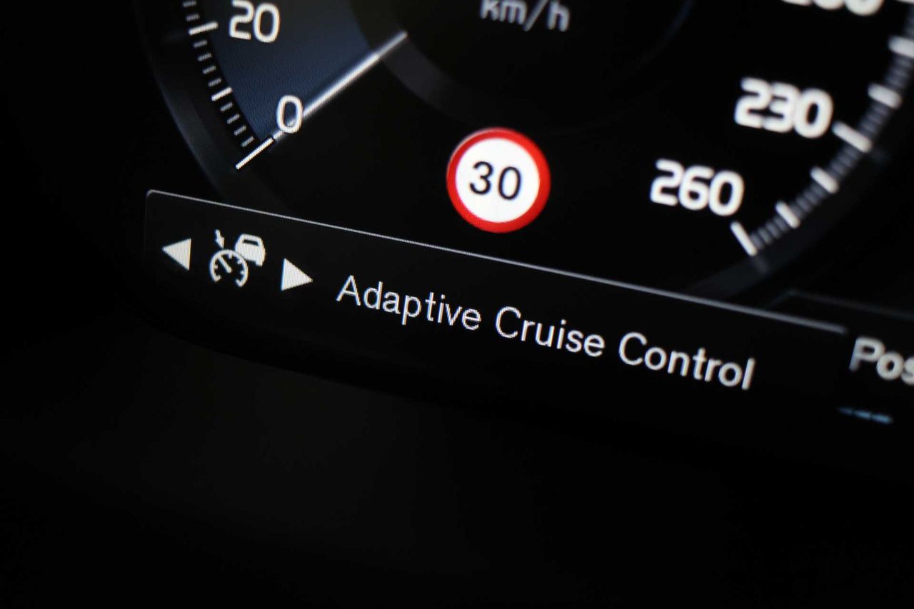 Volvo XC90 2.0 T8 AWD Recharge R-Design Auto **Techo panorámico** 7 Plazas - Foto 66