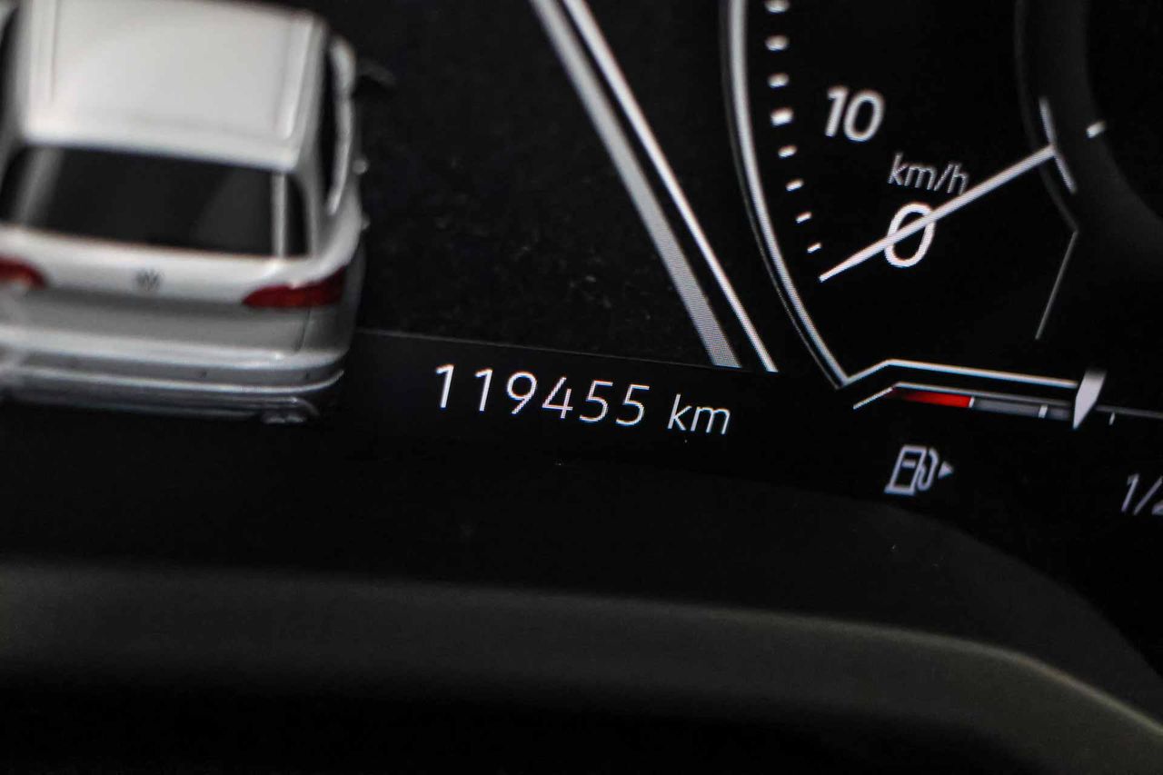 Volkswagen Touareg R 3.0 V6 TSI 340kW Tip 4M **Techo panorámico** - Foto 7