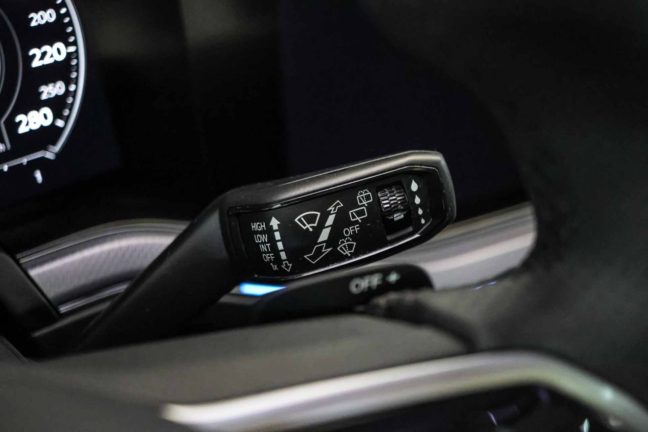 Volkswagen Touareg R 3.0 V6 TSI 340kW Tip 4M **Techo panorámico** - Foto 45