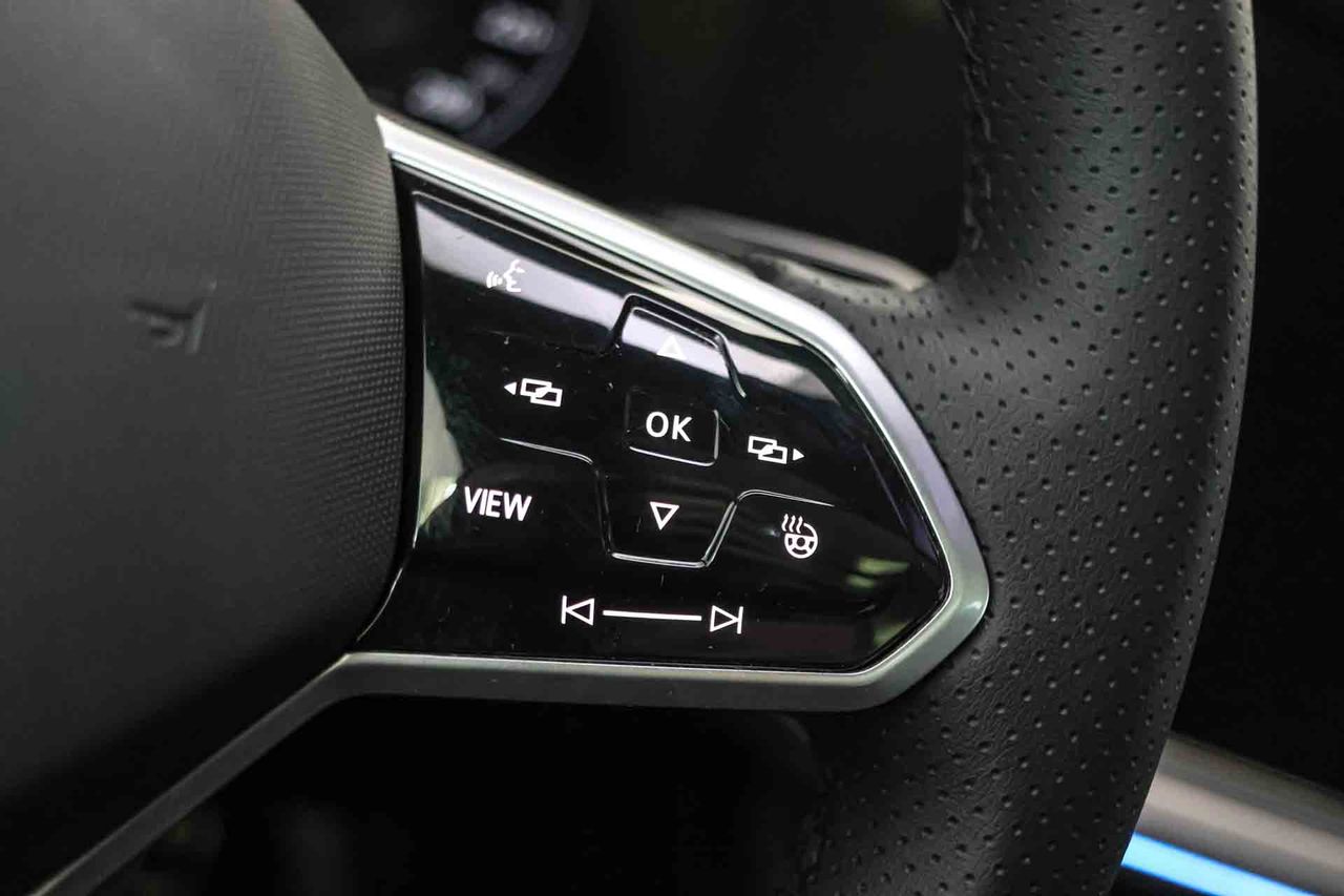 Volkswagen Touareg R 3.0 V6 TSI 340kW Tip 4M **Techo panorámico** - Foto 43