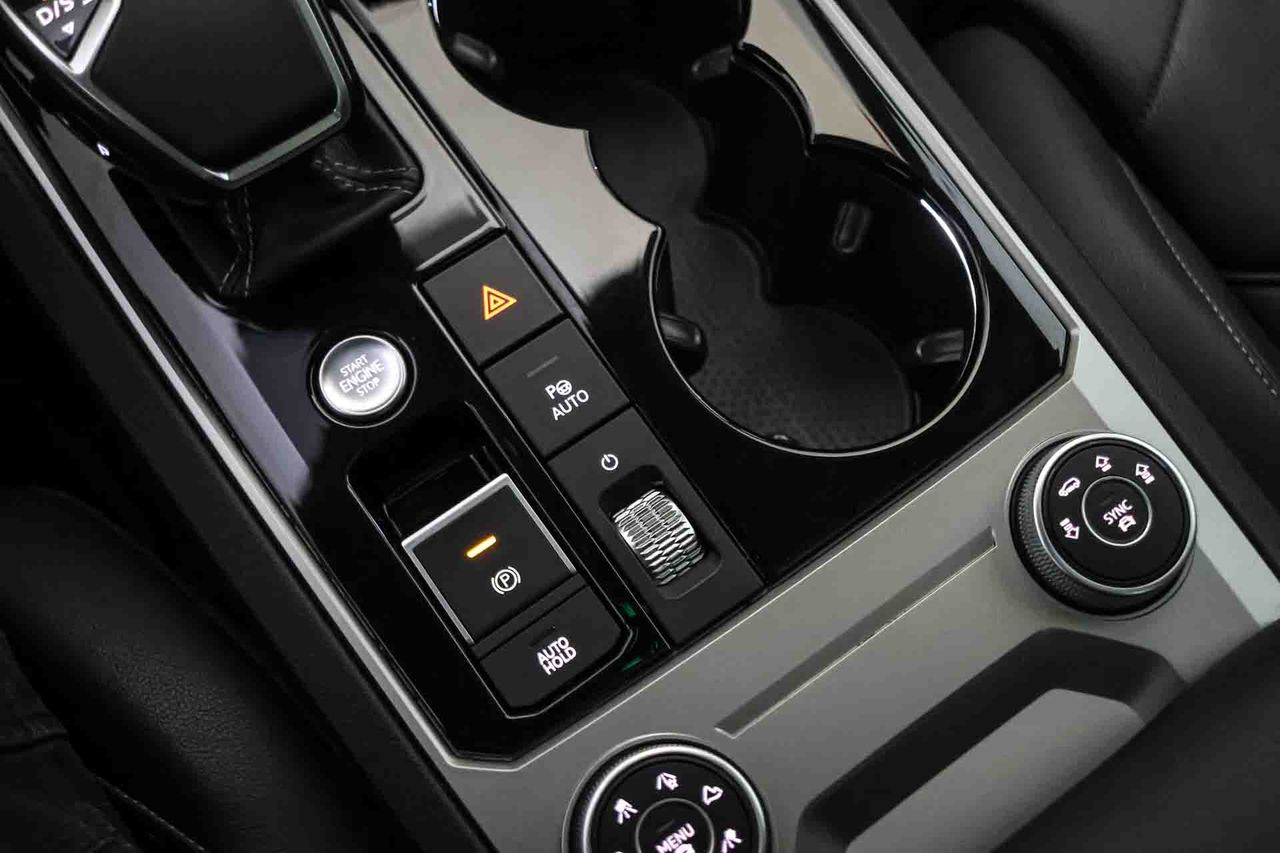 Volkswagen Touareg R 3.0 V6 TSI 340kW Tip 4M **Techo panorámico** - Foto 51