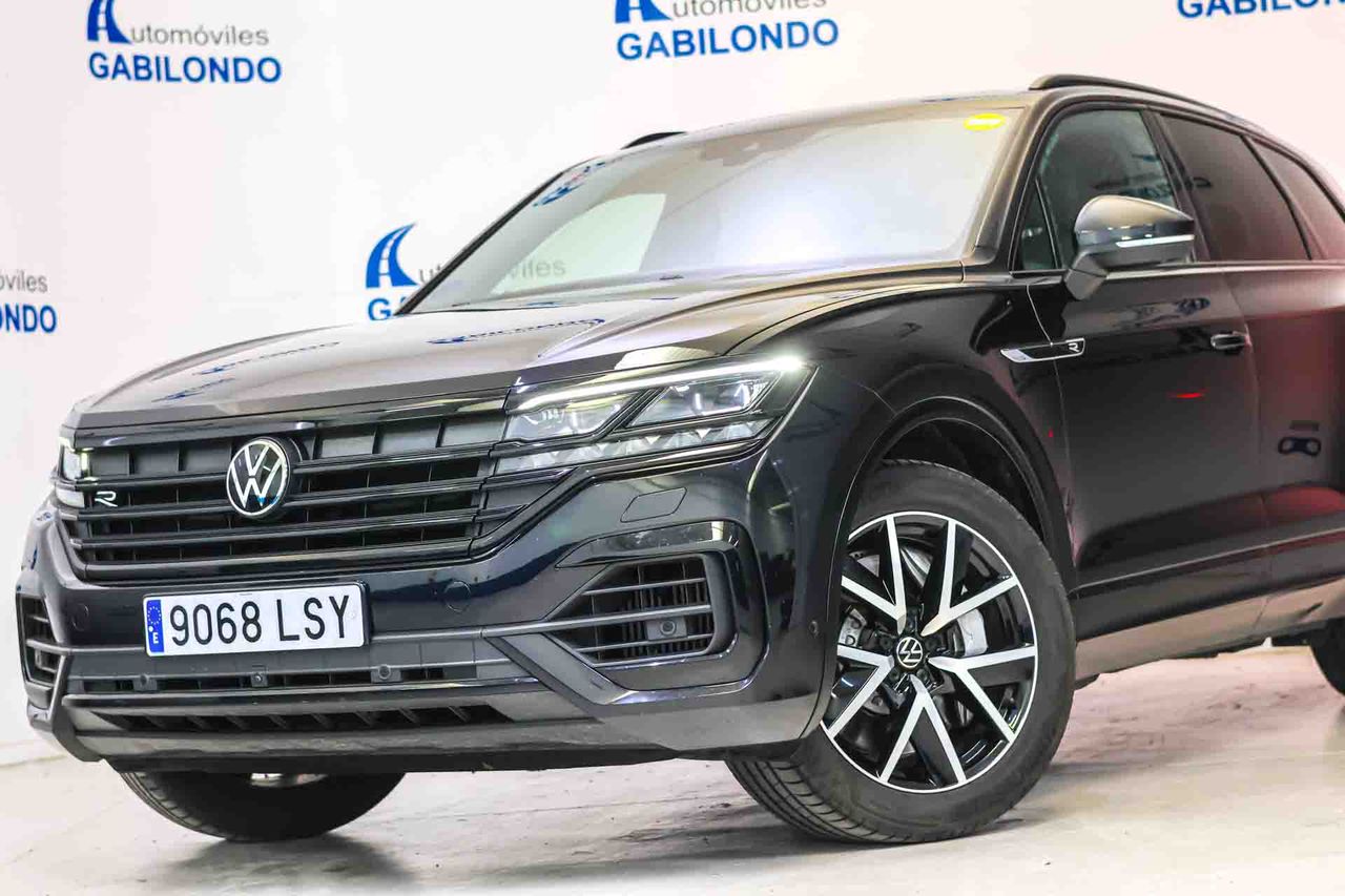Volkswagen Touareg R 3.0 V6 TSI 340kW Tip 4M **Techo panorámico** - Foto 30