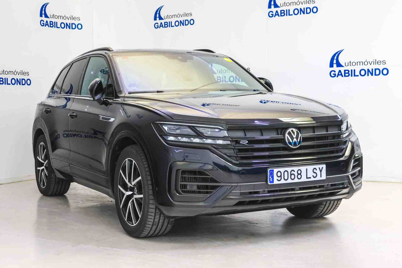 Volkswagen Touareg R 3.0 V6 TSI 340kW Tip 4M **Techo panorámico** - Foto 4