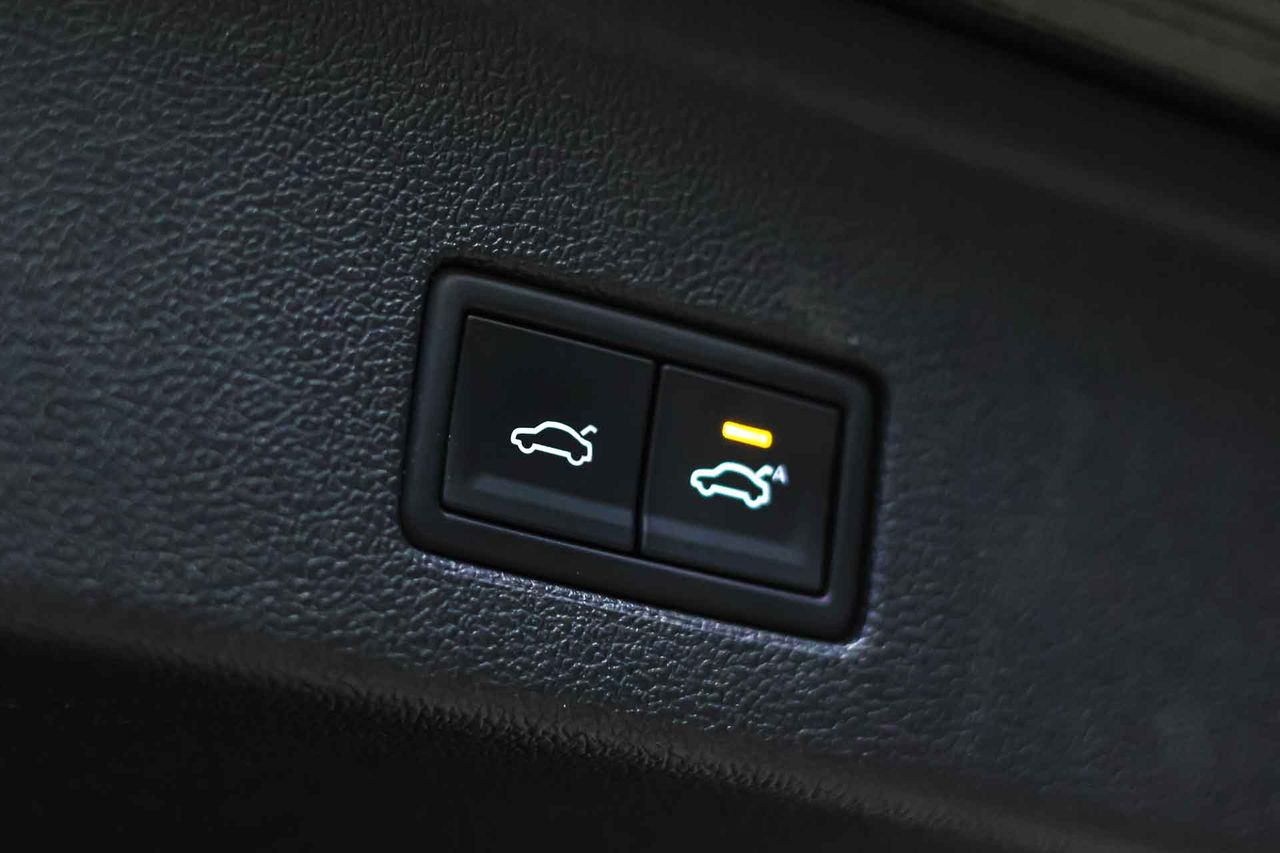 Volkswagen Touareg R 3.0 V6 TSI 340kW Tip 4M **Techo panorámico** - Foto 61