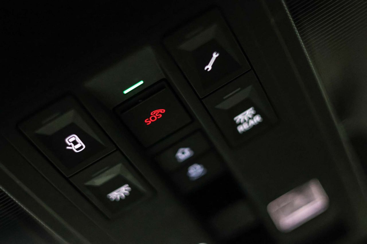 Volkswagen Touareg R 3.0 V6 TSI 340kW Tip 4M **Techo panorámico** - Foto 54