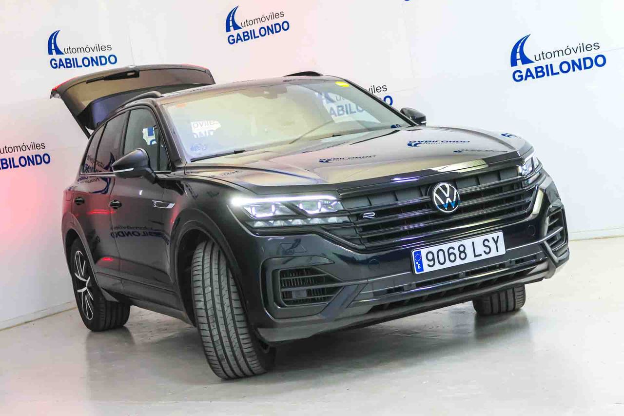 Volkswagen Touareg R 3.0 V6 TSI 340kW Tip 4M **Techo panorámico** - Foto 24