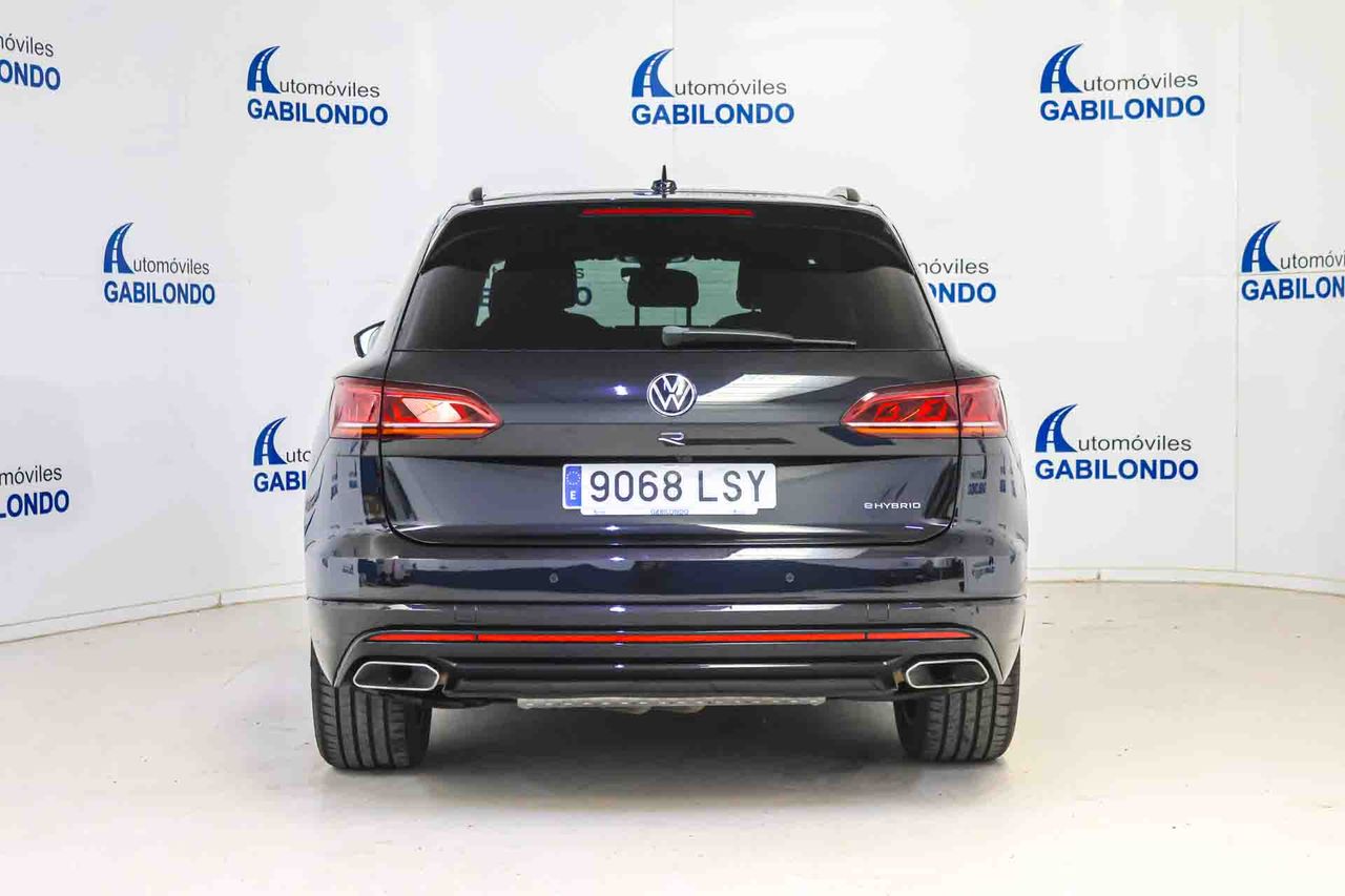 Volkswagen Touareg R 3.0 V6 TSI 340kW Tip 4M **Techo panorámico** - Foto 5