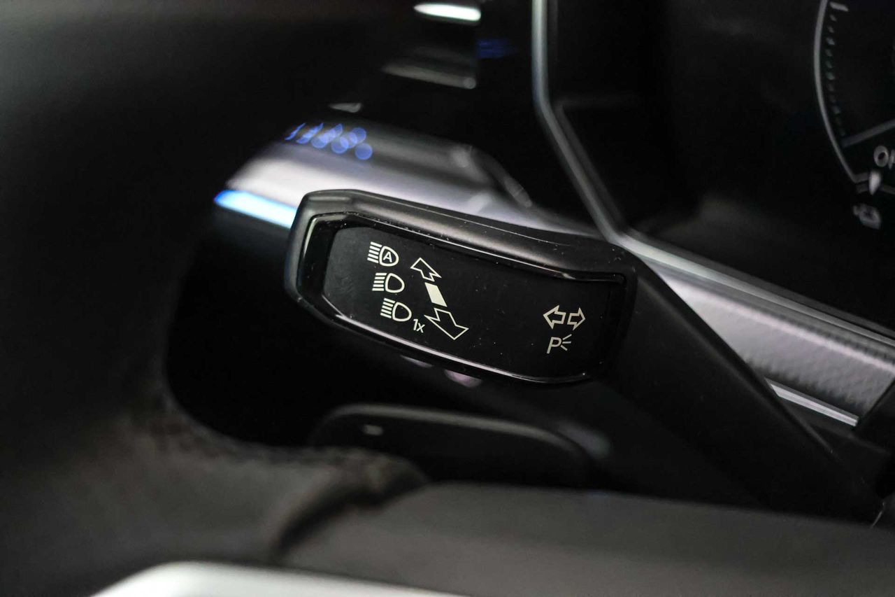 Volkswagen Touareg R 3.0 V6 TSI 340kW Tip 4M **Techo panorámico** - Foto 44