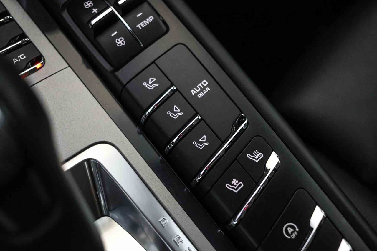 Porsche Panamera 3.0 4S **Techo solar** - Foto 48