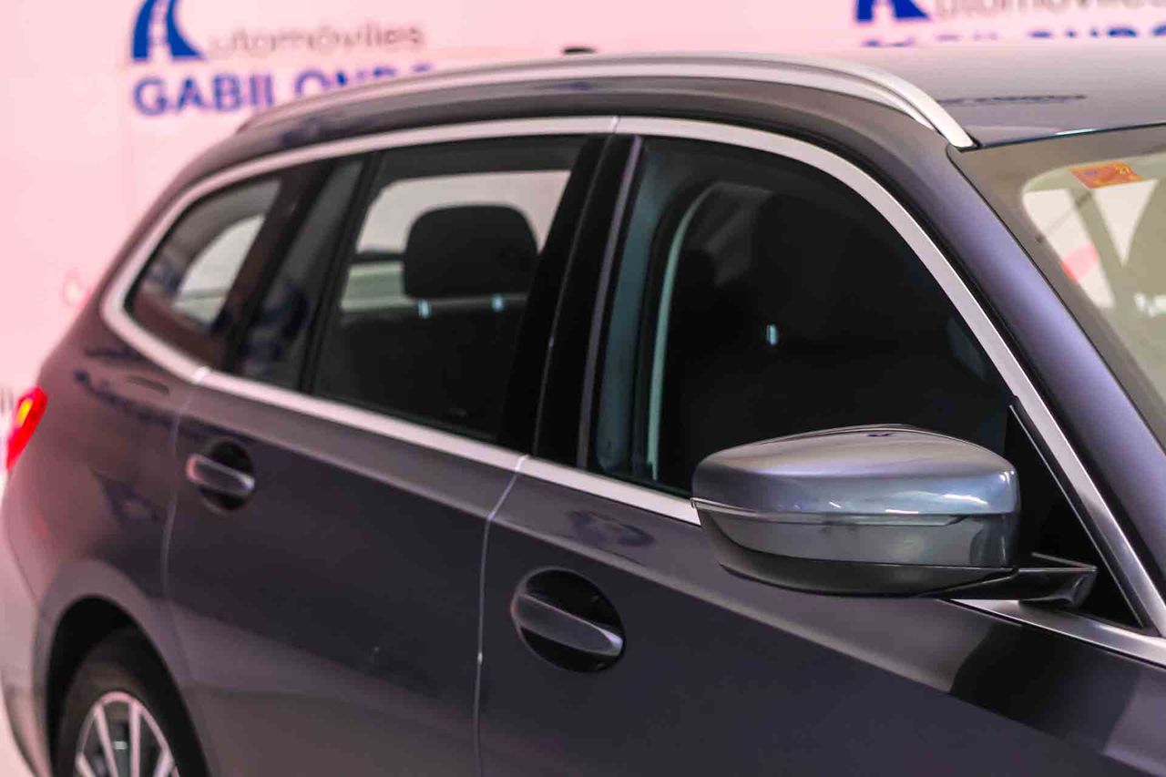 BMW Serie 3 318d Auto.Touring - Foto 21