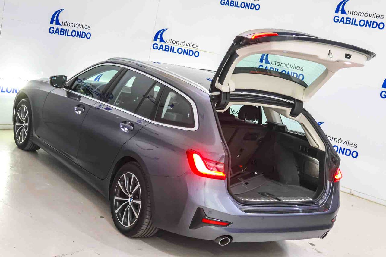 BMW Serie 3 318d Auto.Touring - Foto 25