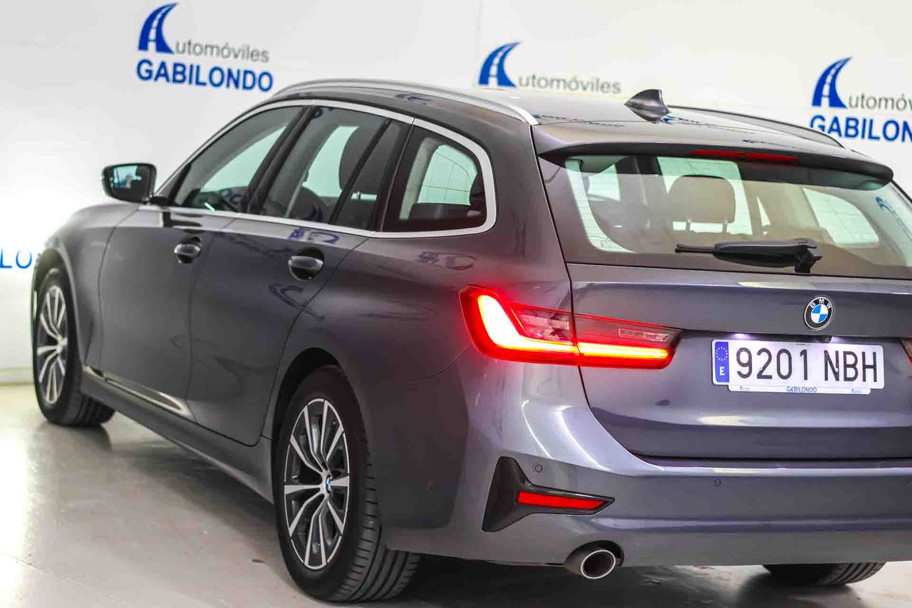 BMW Serie 3 318d Auto.Touring - Foto 32