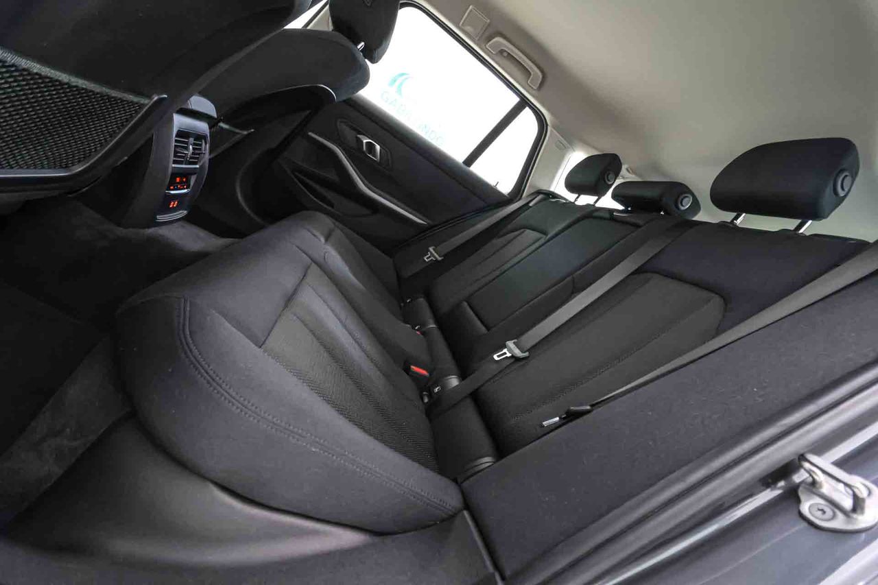 BMW Serie 3 318d Auto.Touring - Foto 54