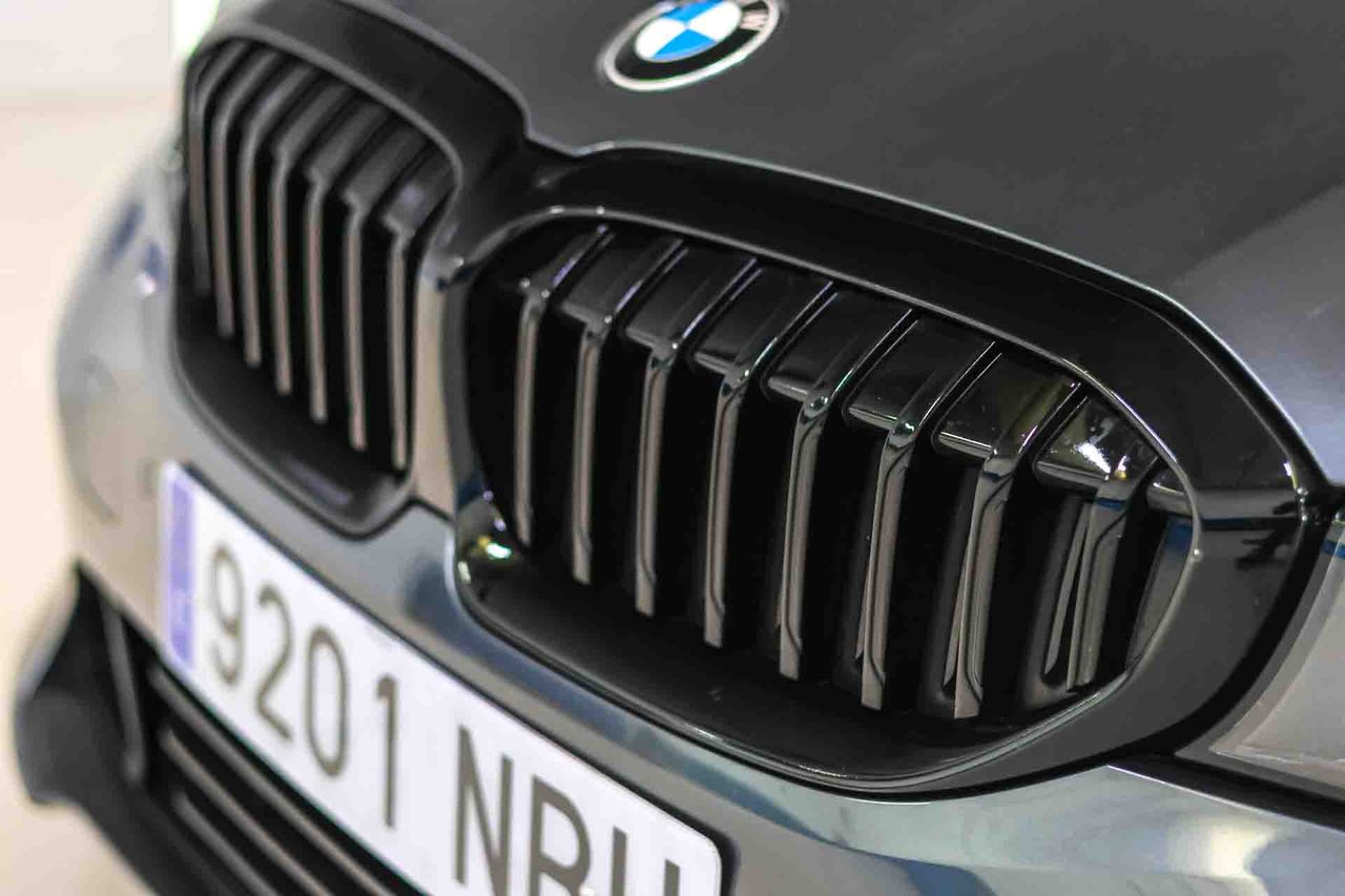 BMW Serie 3 318d Auto.Touring - Foto 17