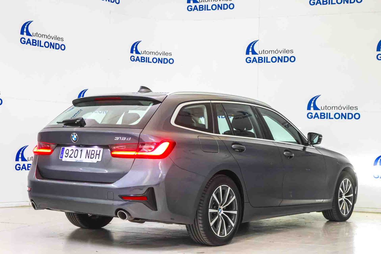 BMW Serie 3 318d Auto.Touring - Foto 13