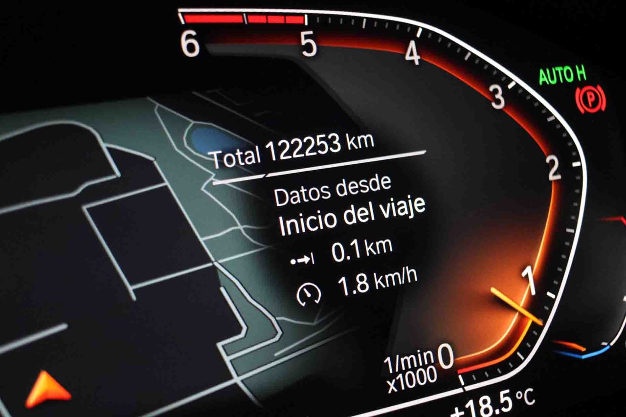 BMW Serie 3 318d Auto.Touring - Foto 7