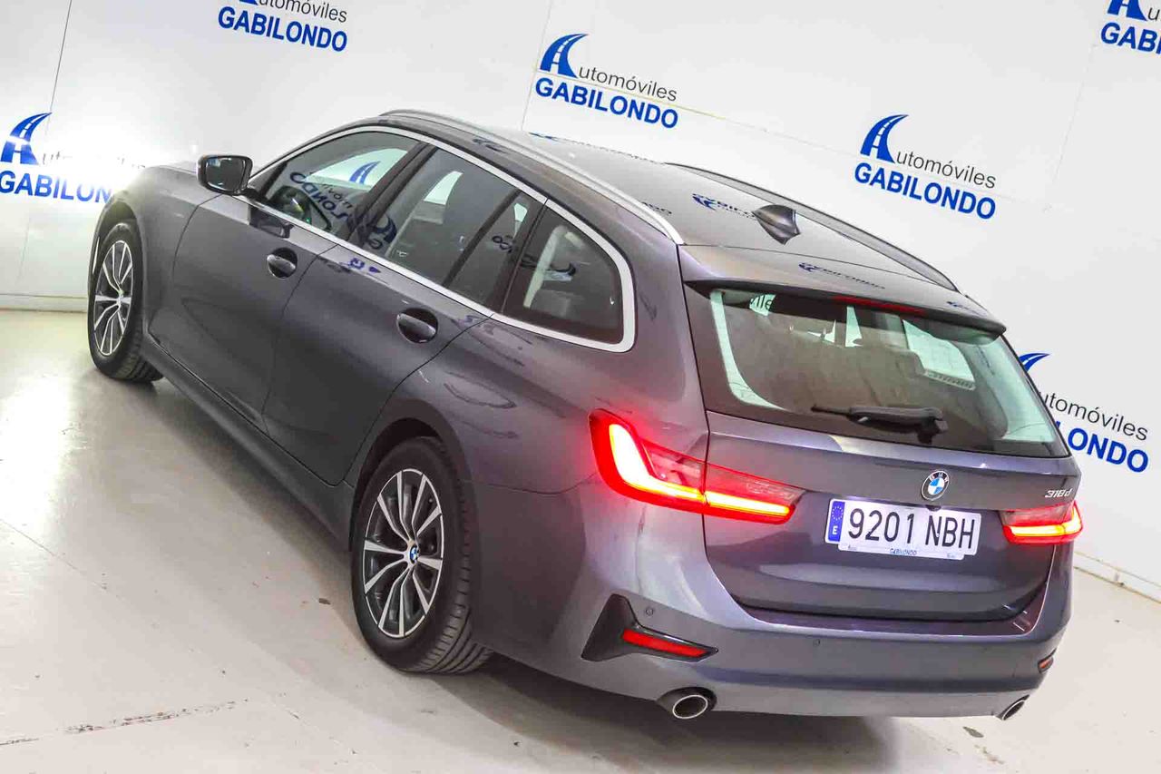 BMW Serie 3 318d Auto.Touring - Foto 16