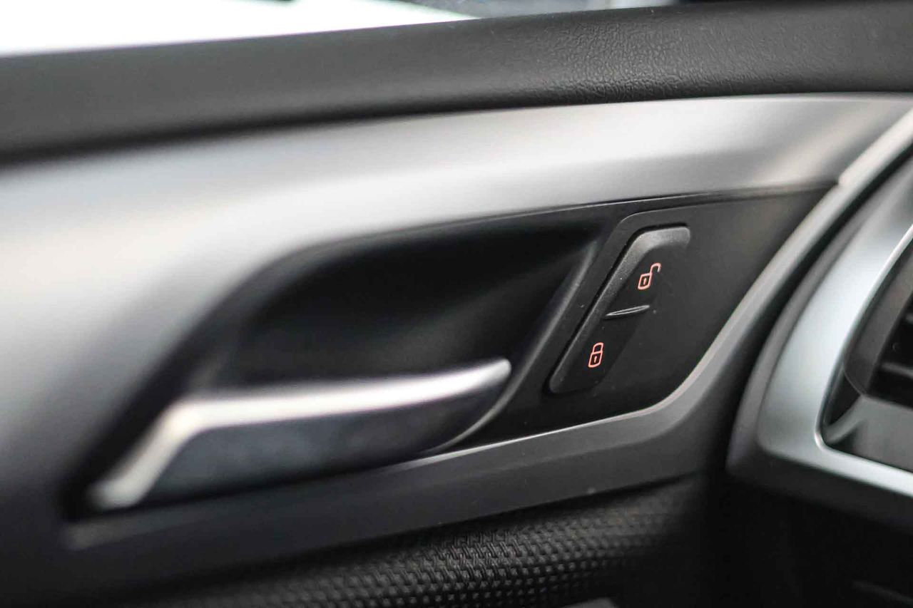 BMW X3 xDrive30e - Foto 34