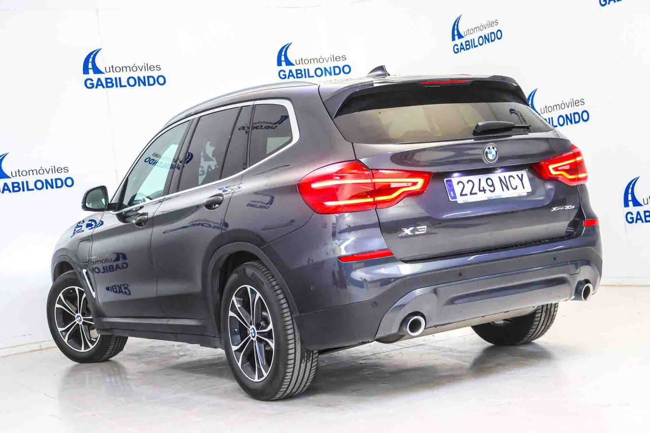 BMW X3 xDrive30e - Foto 18