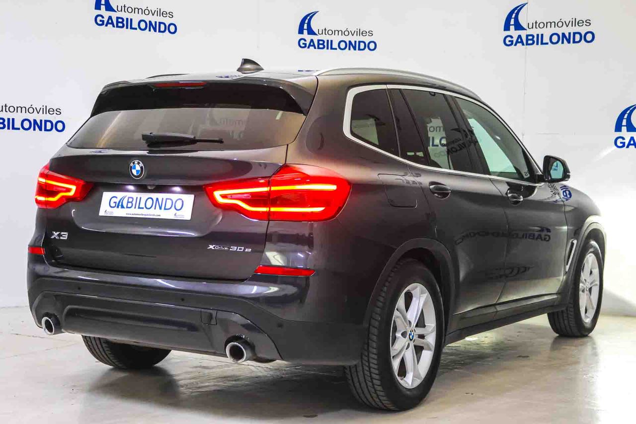 BMW X3 xDrive30e - Foto 13