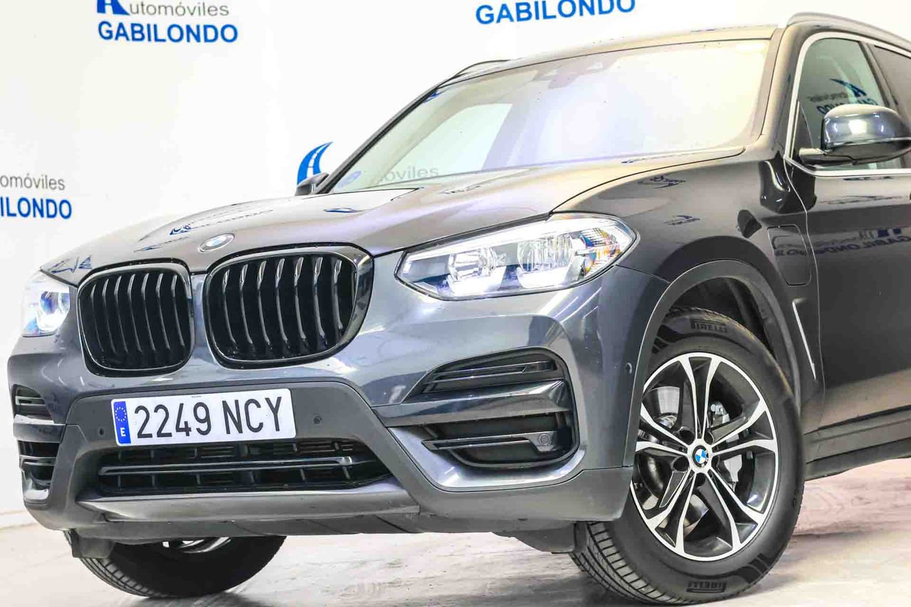BMW X3 xDrive30e - Foto 28
