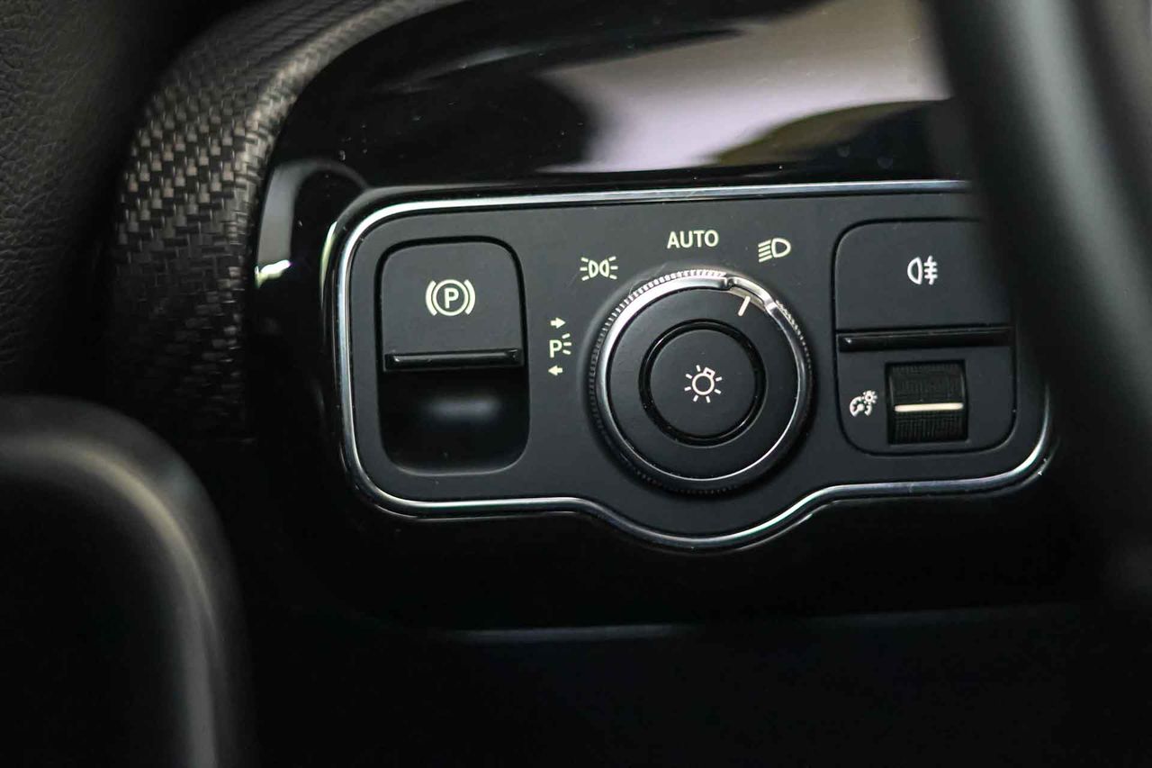 Mercedes Clase A A 180 - Foto 33