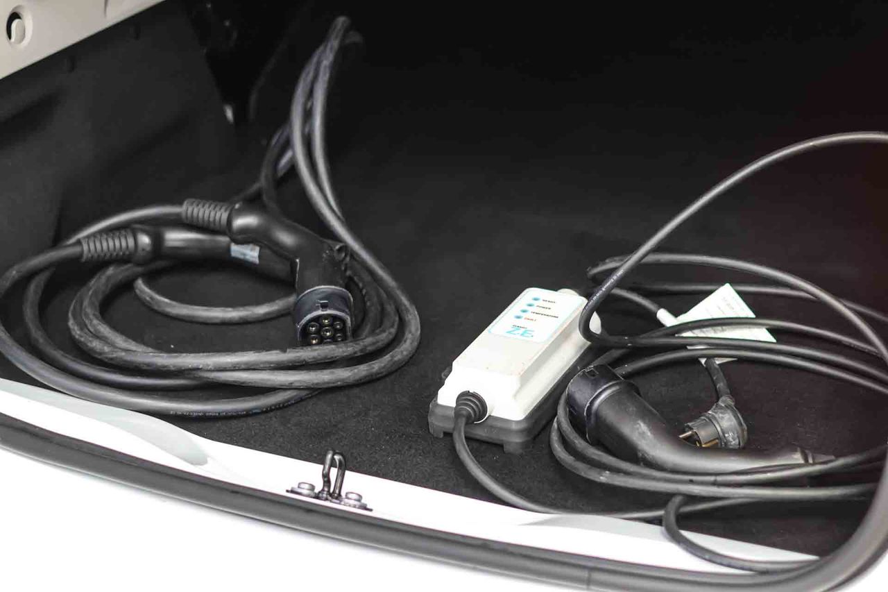 Renault Zoe Business 100kW R135 52kWH Comercial 2 Plazas - Foto 58