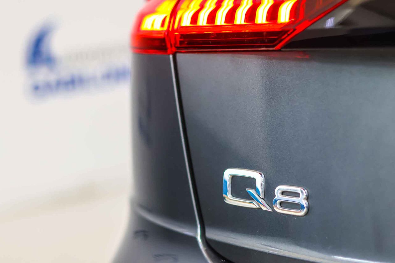Audi Q8 55 TFSIe 280kW Black Line Pl quattro tip SLine **Techo panorámico** - Foto 15