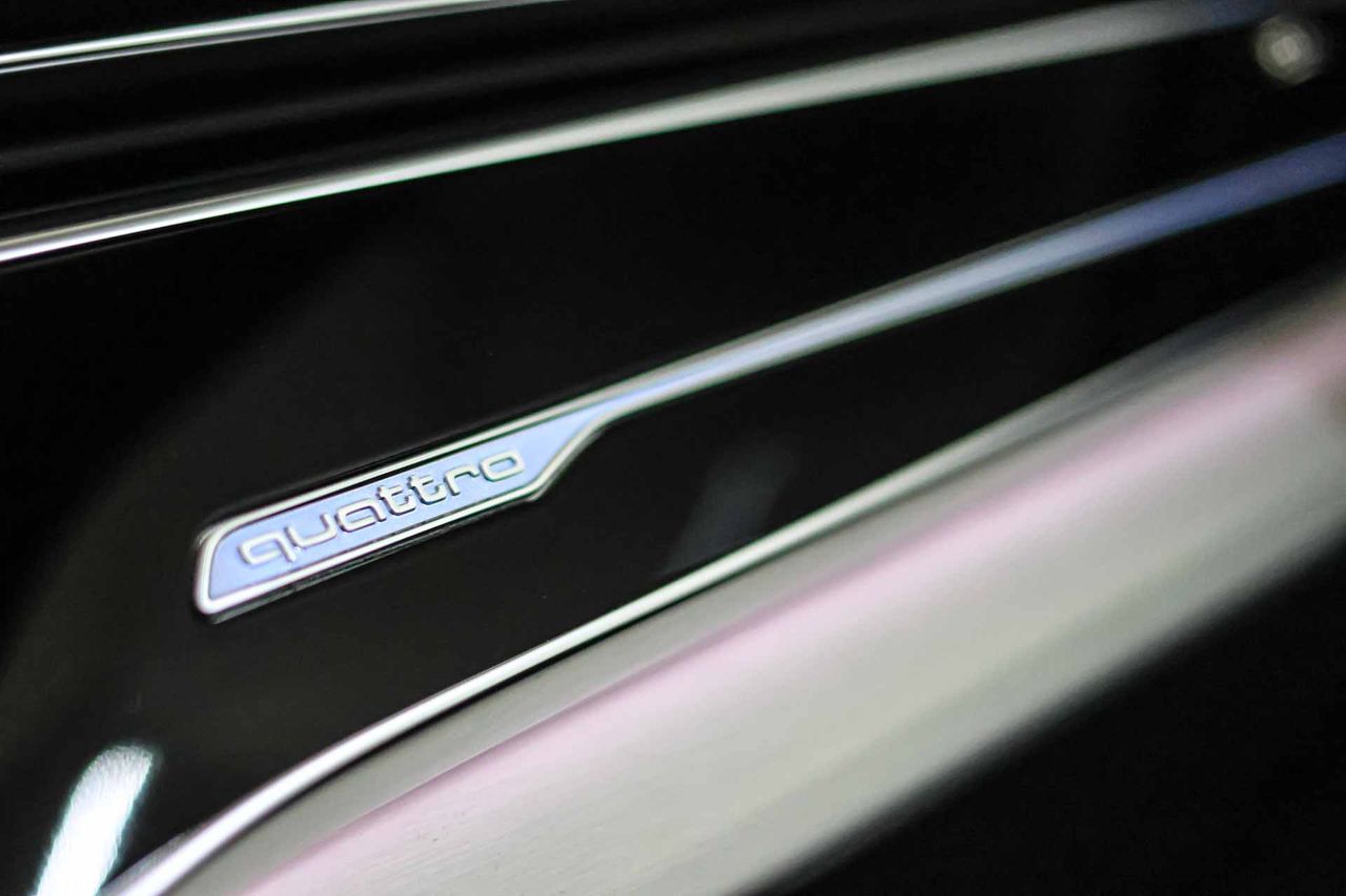 Audi Q8 55 TFSIe 280kW Black Line Pl quattro tip SLine **Techo panorámico** - Foto 54
