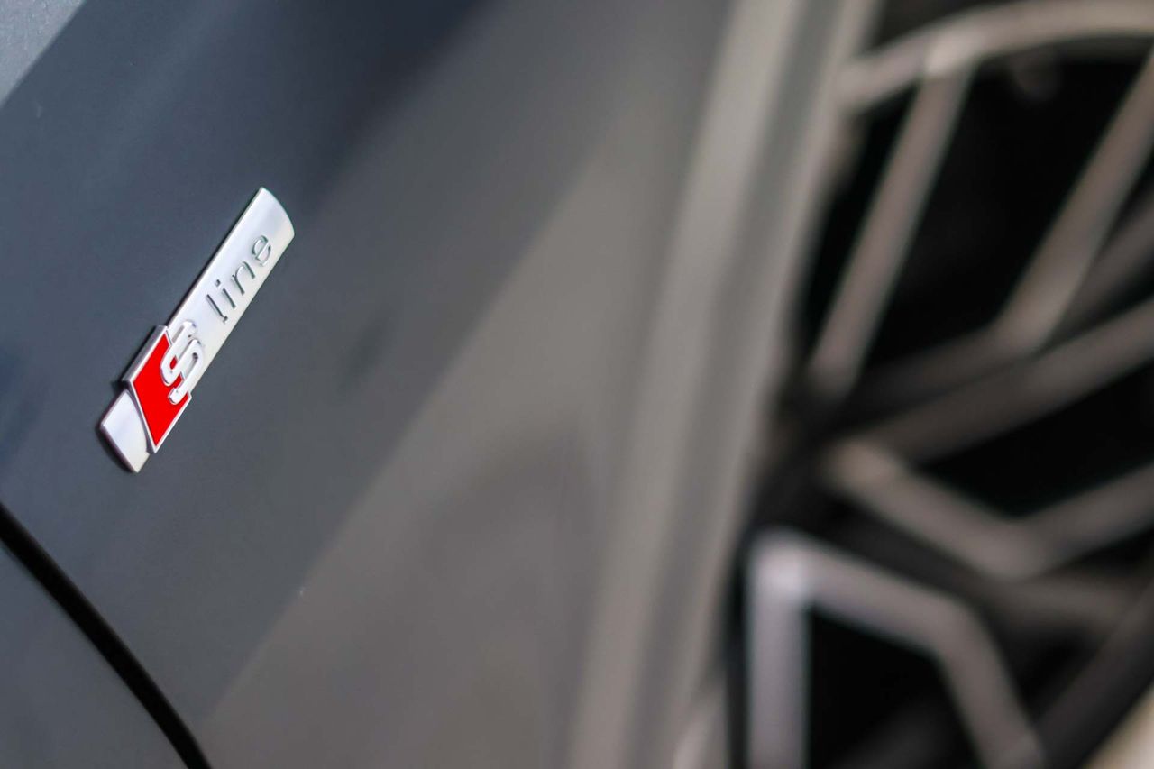 Audi Q8 55 TFSIe 280kW Black Line Pl quattro tip SLine **Techo panorámico** - Foto 20
