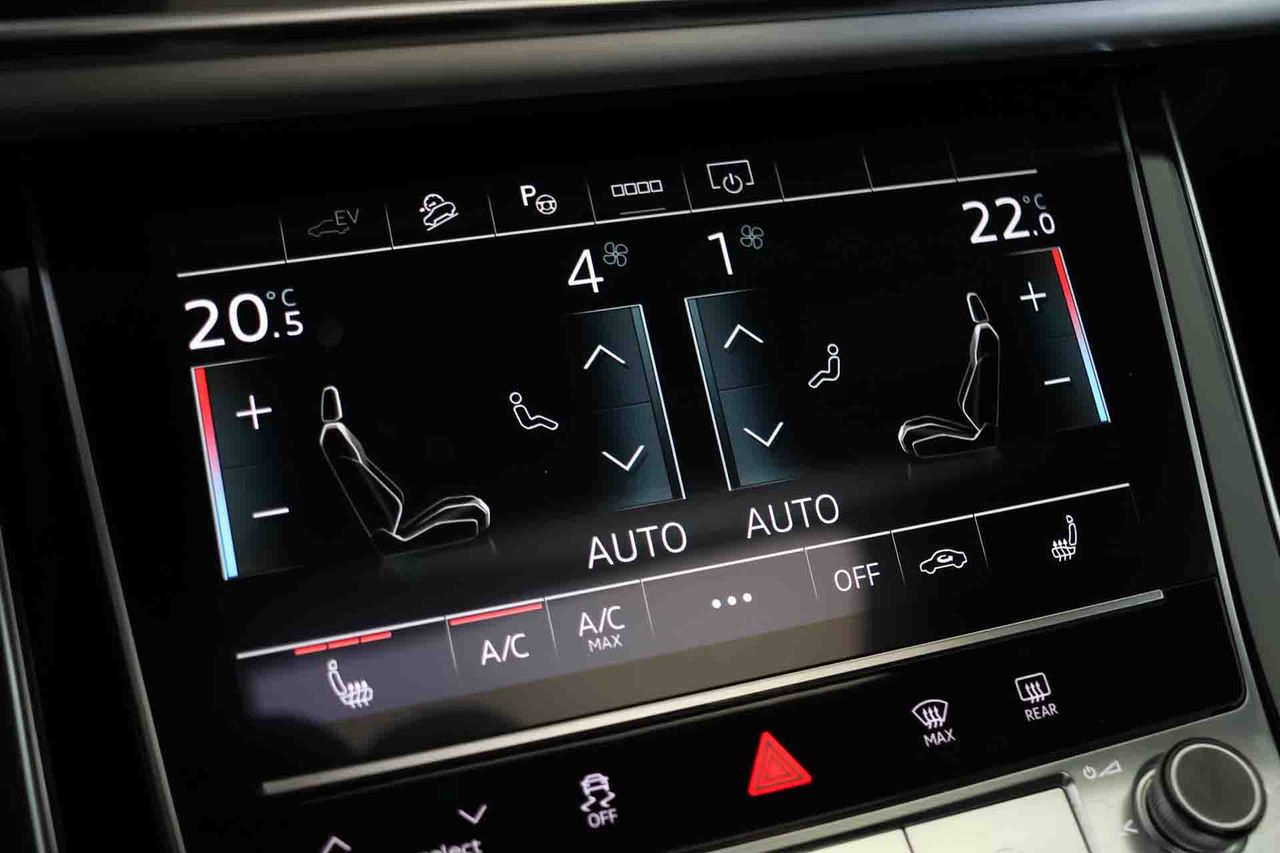 Audi Q8 55 TFSIe 280kW Black Line Pl quattro tip SLine **Techo panorámico** - Foto 71