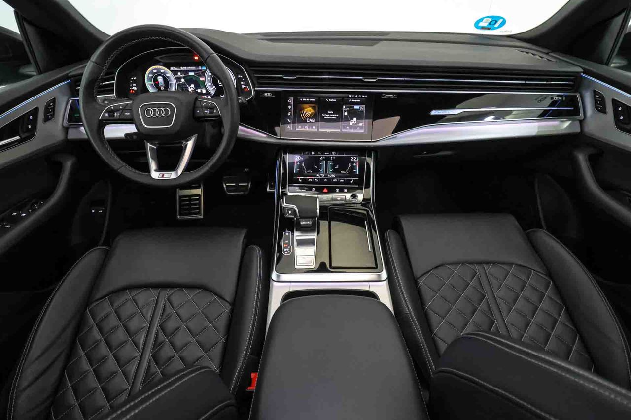 Audi Q8 55 TFSIe 280kW Black Line Pl quattro tip SLine **Techo panorámico** - Foto 58
