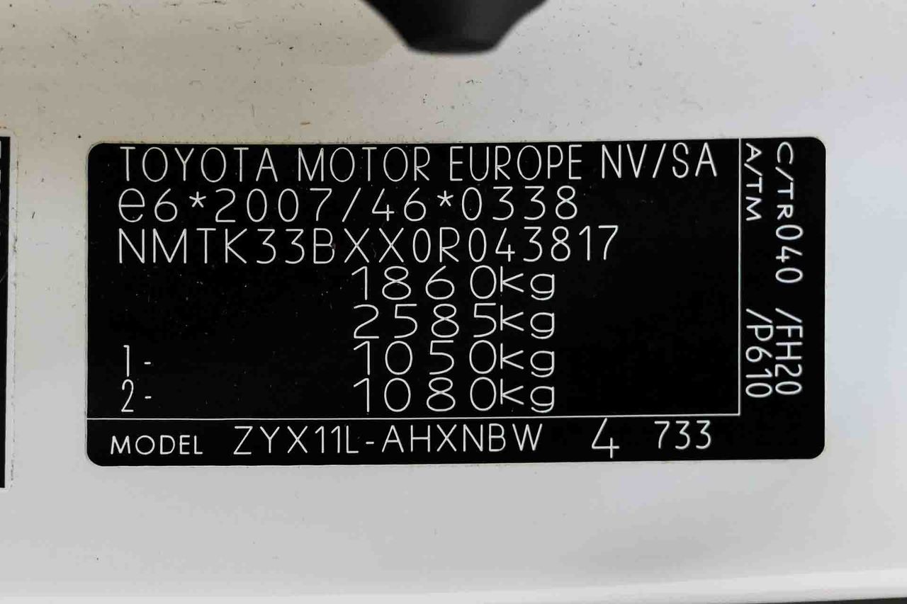 Toyota C-HR 1.8 125H Active - Foto 7