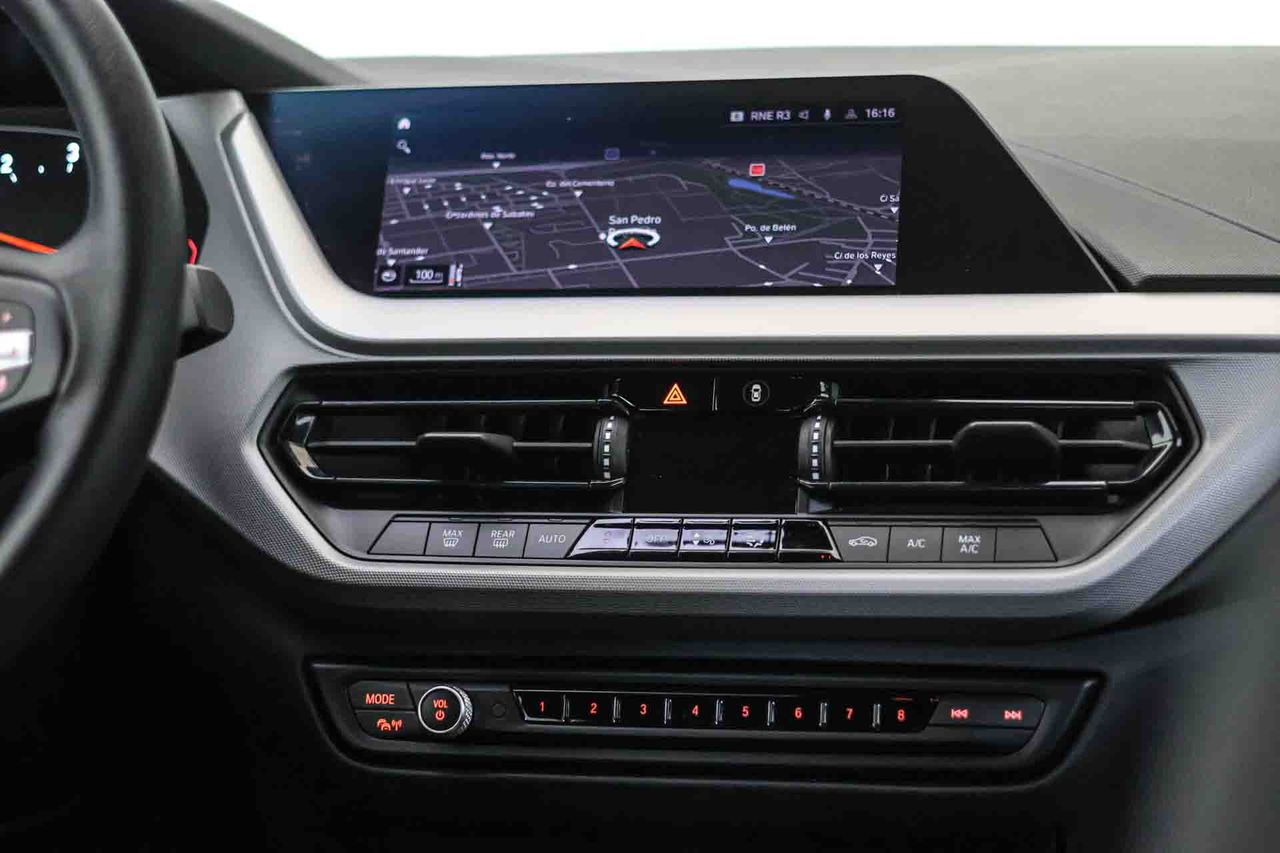 BMW Serie 1 116d Business Design - Foto 46