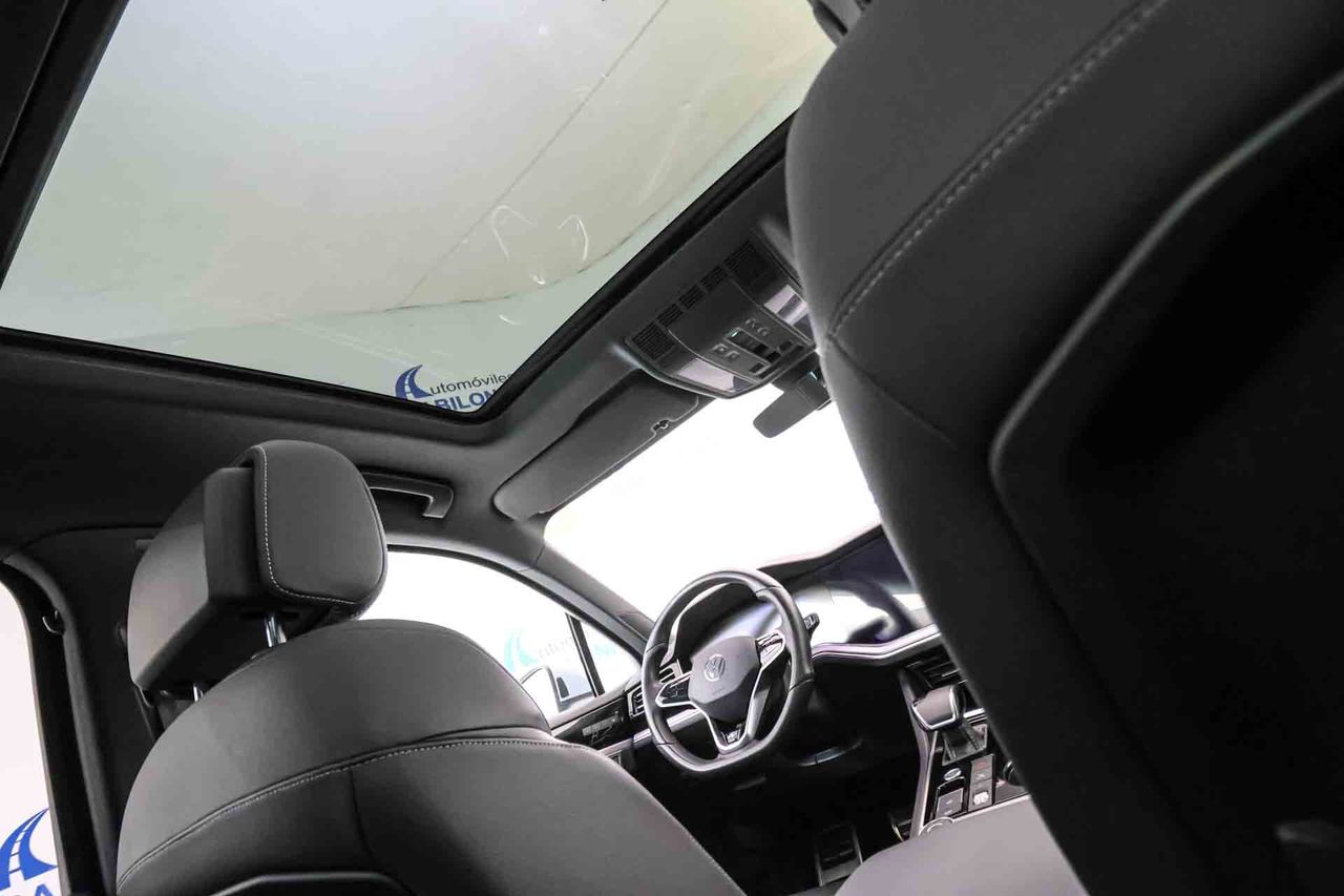 Volkswagen Touareg R-Line 3.0 V6 TDI 170kW Tip 4M **Techo solar** - Foto 32