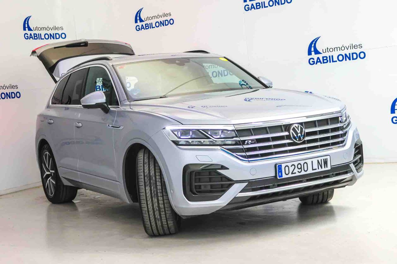 Volkswagen Touareg R-Line 3.0 V6 TDI 170kW Tip 4M **Techo solar** - Foto 21