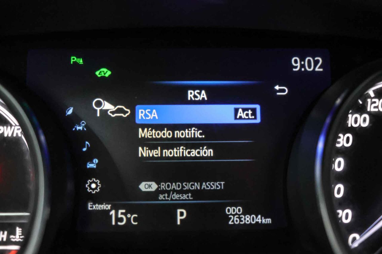 Toyota Camry 2.5 220H Advance - Foto 61