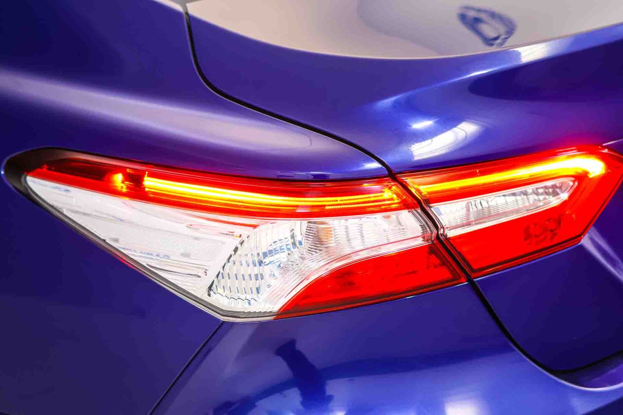 Toyota Camry 2.5 220H Advance - Foto 16