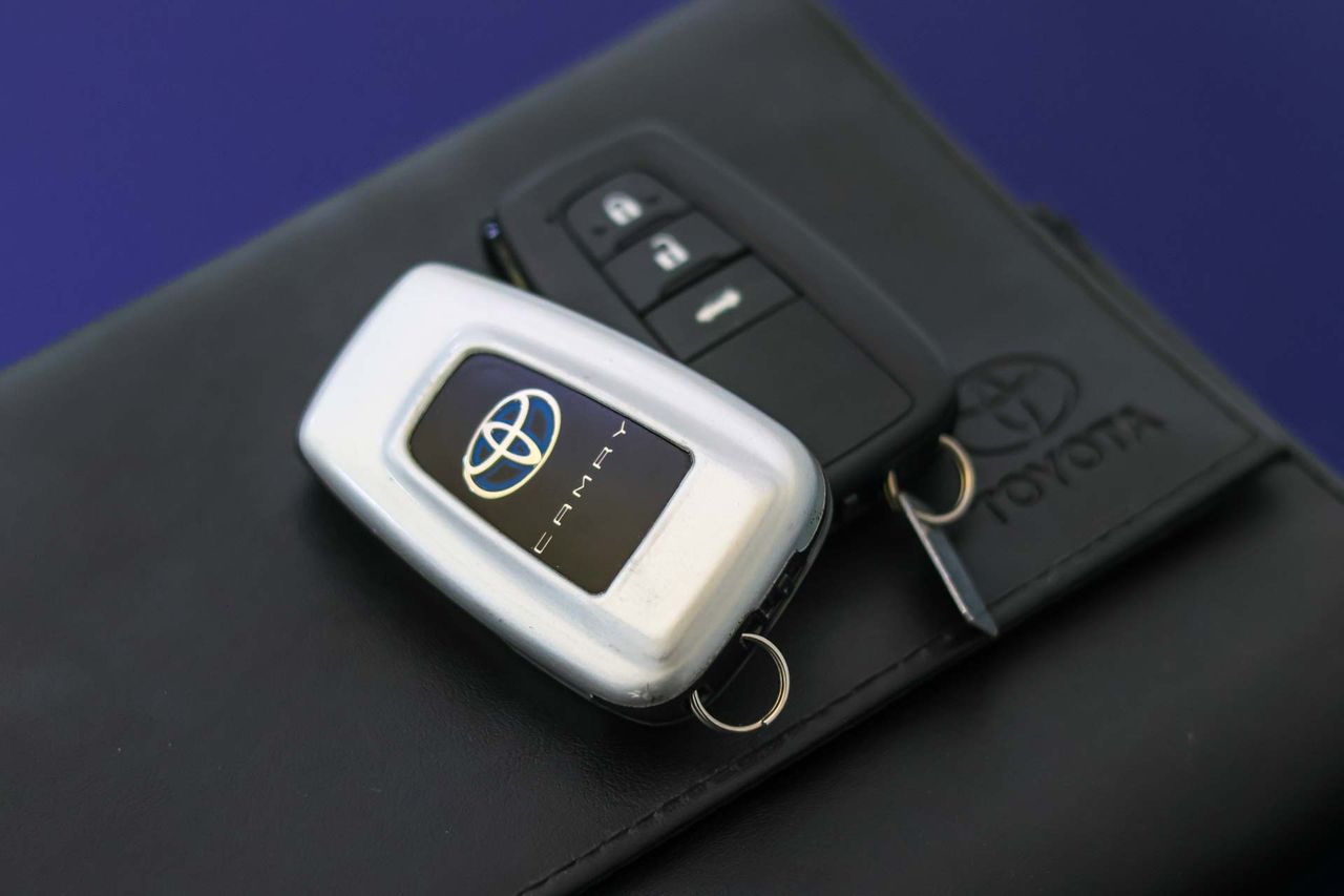 Toyota Camry 2.5 220H Advance - Foto 62