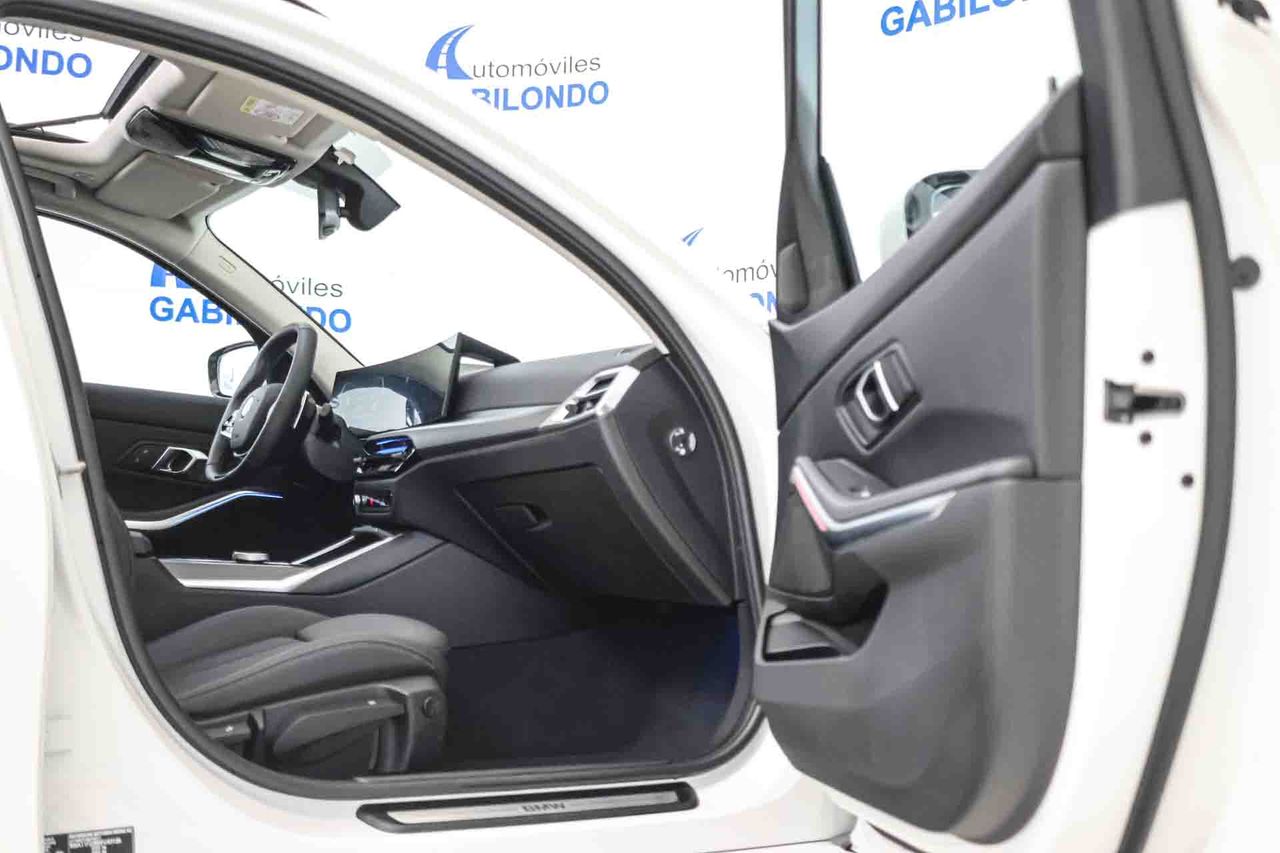 BMW Serie 3 318d Touring Auto - Foto 50