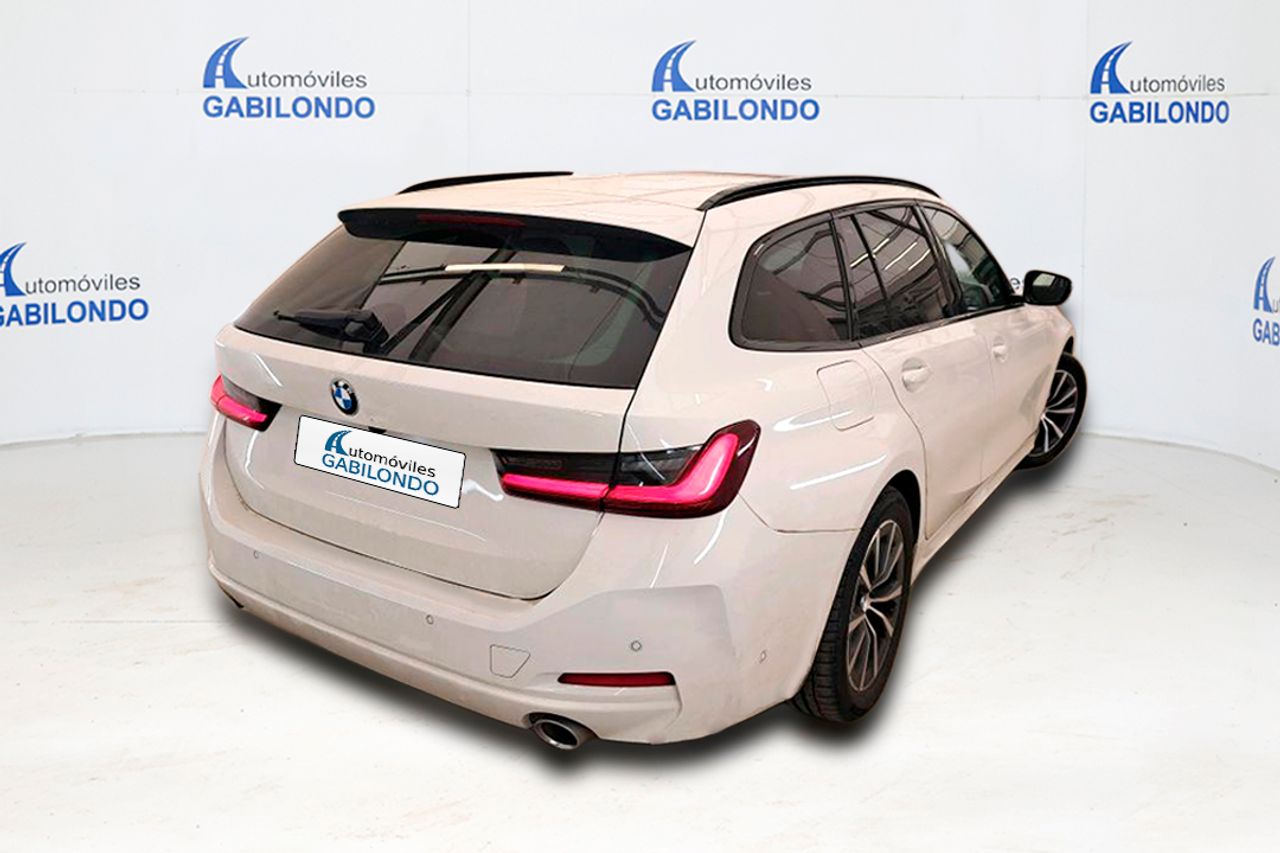 BMW Serie 3 318d Touring Auto - Foto 3