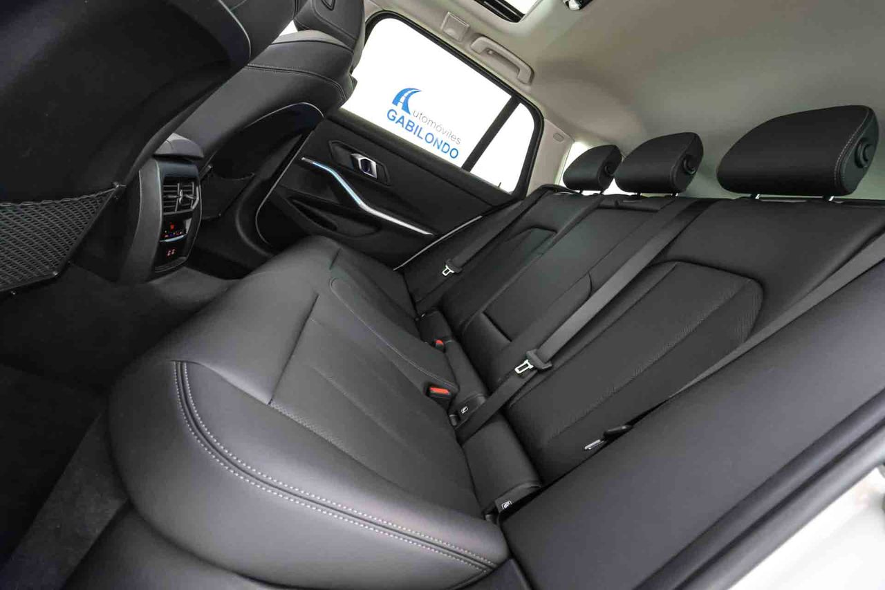 BMW Serie 3 318d Touring Auto - Foto 48