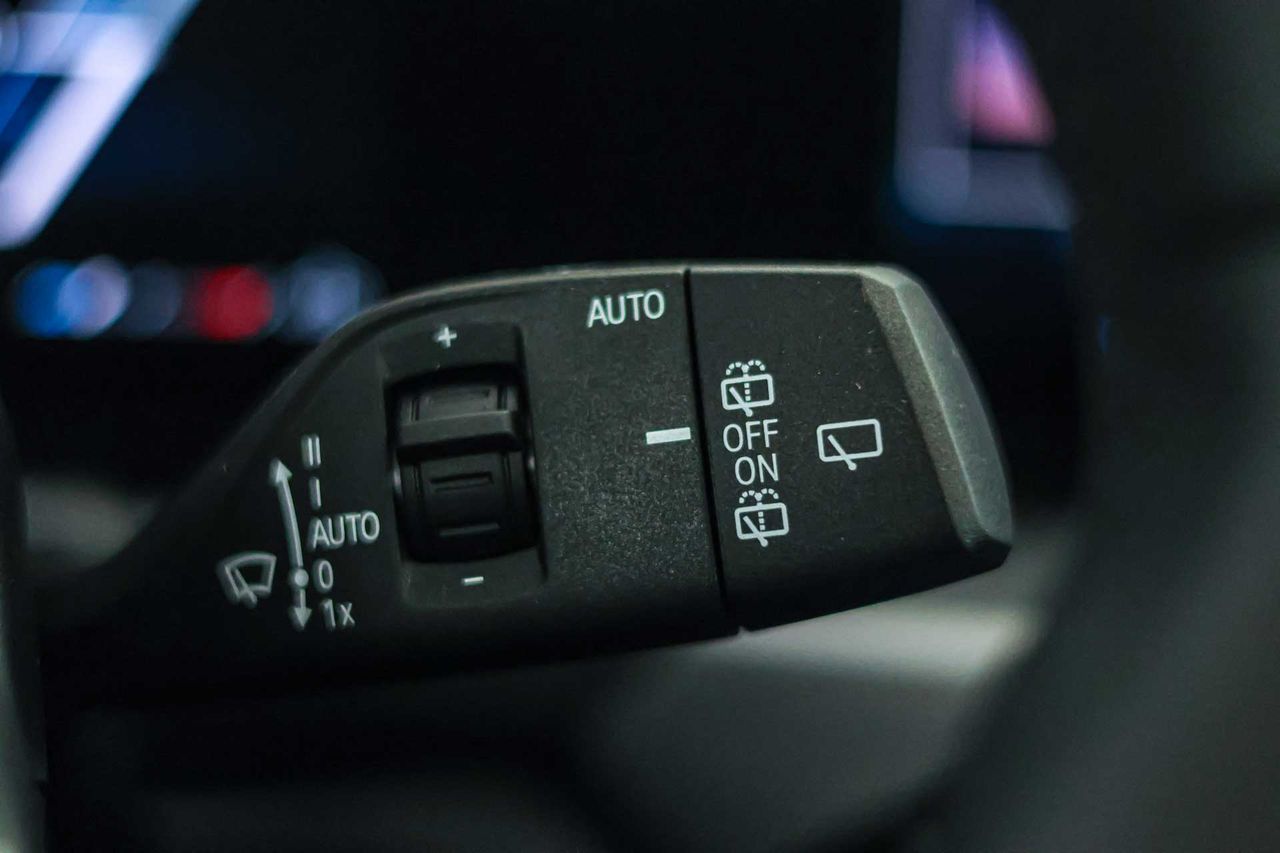 BMW Serie 3 318d Touring Auto - Foto 40